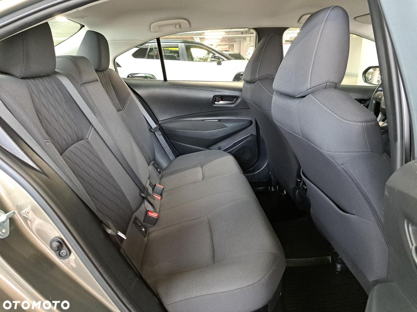 Toyota Corolla - 13