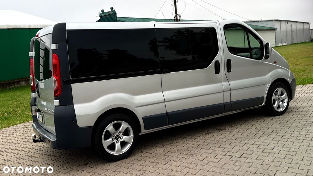 Opel Vivaro - 10