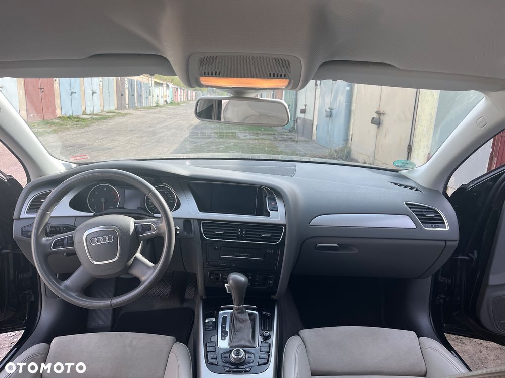 Audi A4 Avant 2.0 TDI DPF multitronic S line Sportpaket - 10