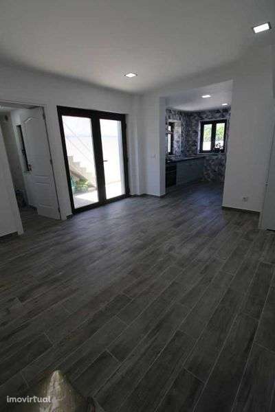 Moradia T2 com terraço - Grande imagem: 2/4