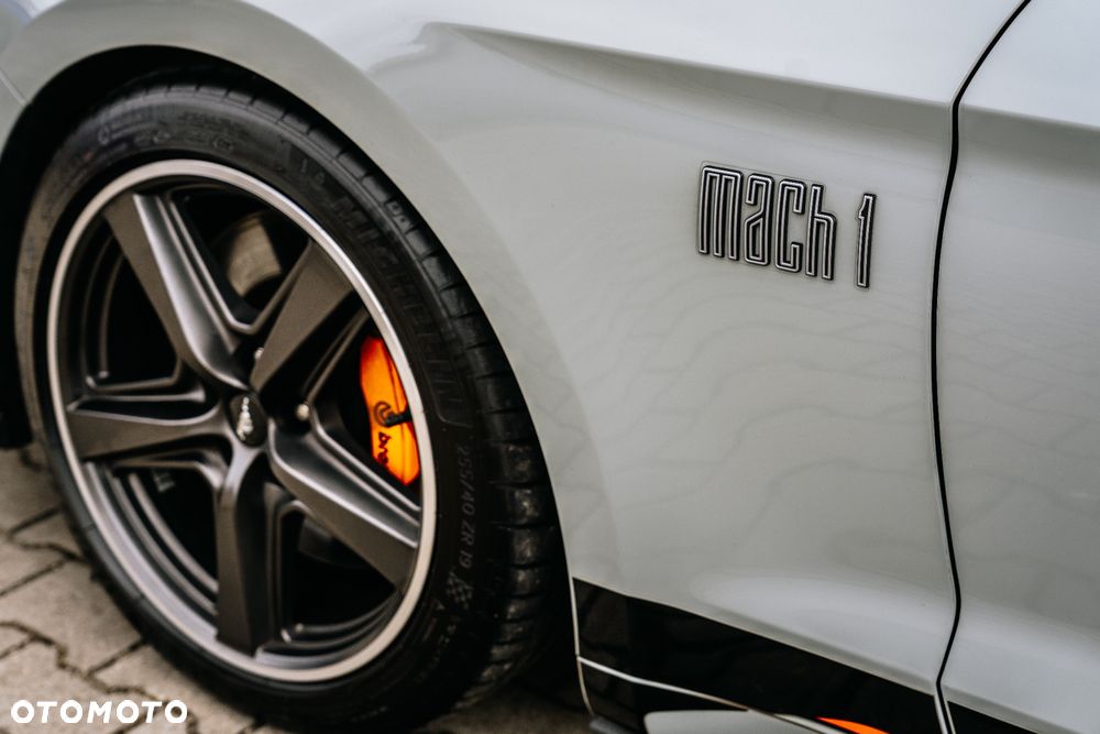 Ford Mustang - 5
