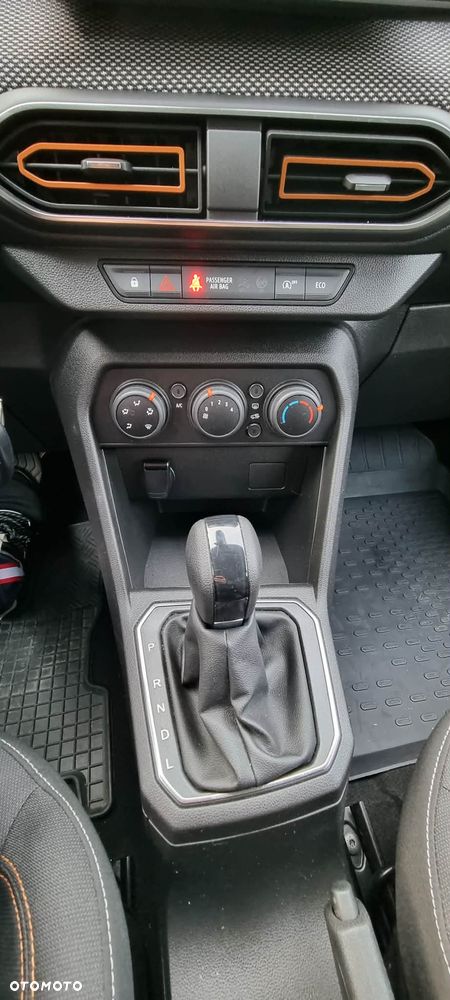 Dacia Sandero 1.0 TCe Expression CVT - 8