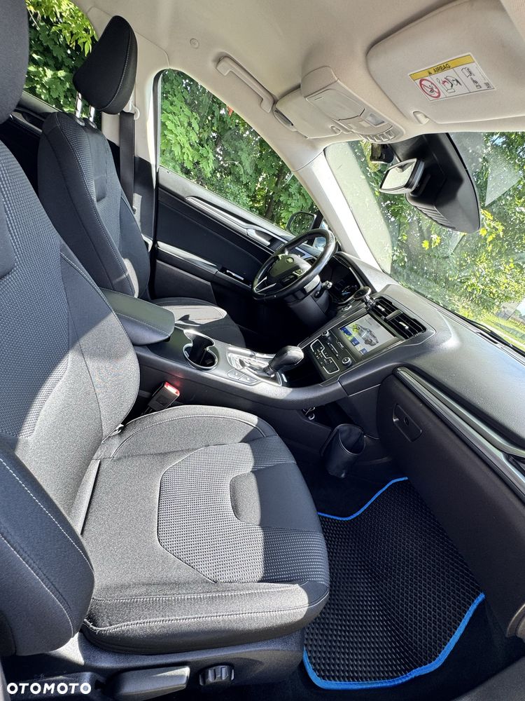 Ford Mondeo - 8