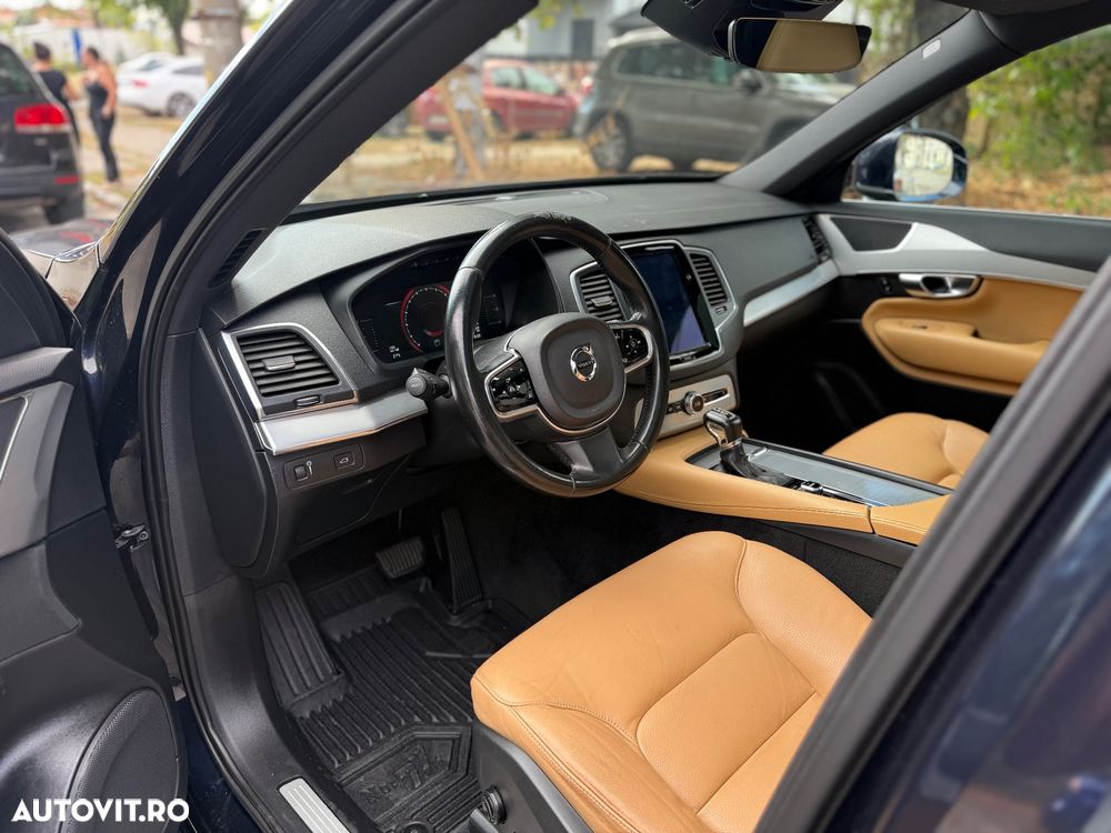 Volvo XC 90 T5 AWD Momentum - 9