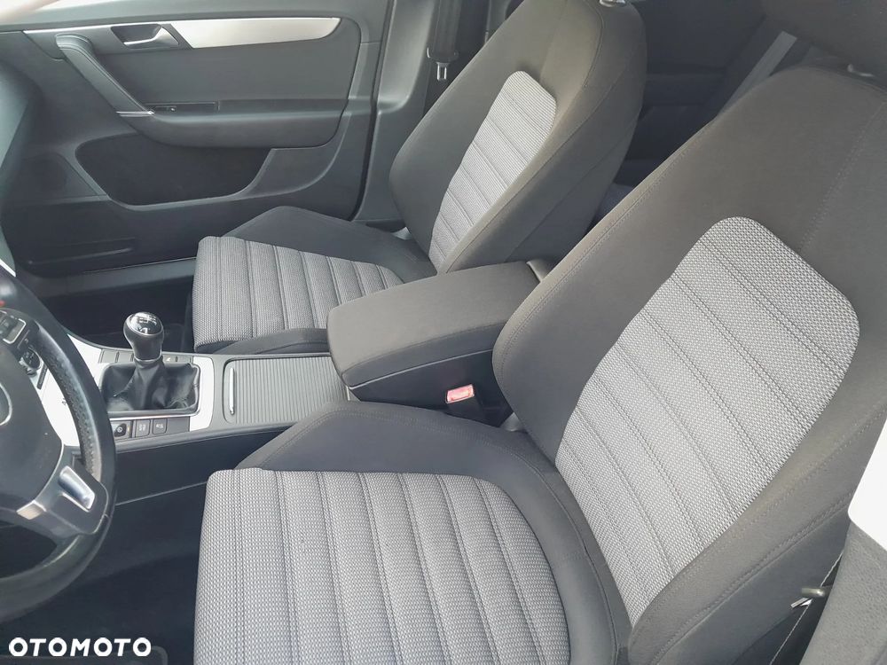 Volkswagen Passat Variant 2.0 TDI 4Mot Highline - 12