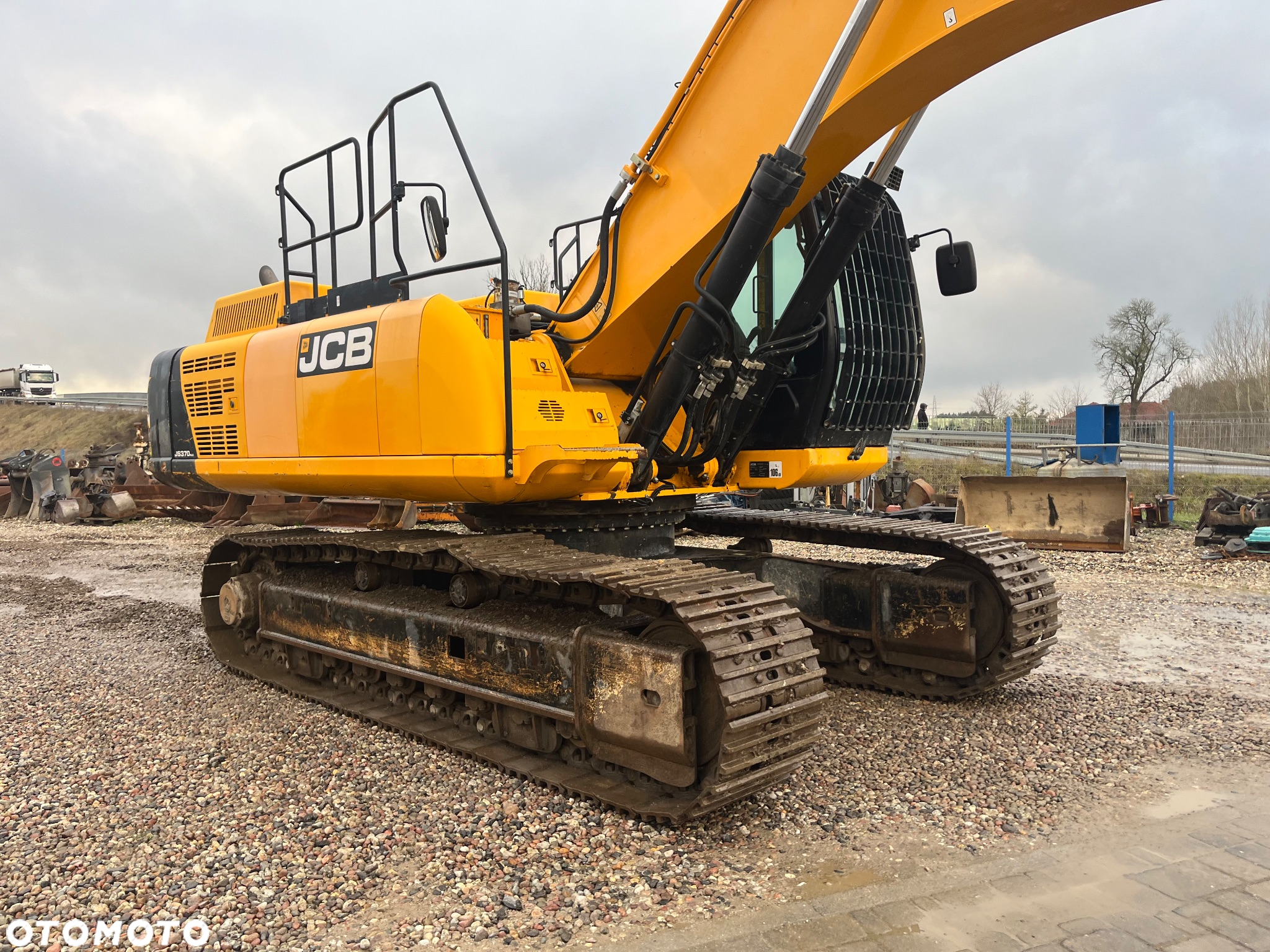 JCB JS370NLC4F - 5
