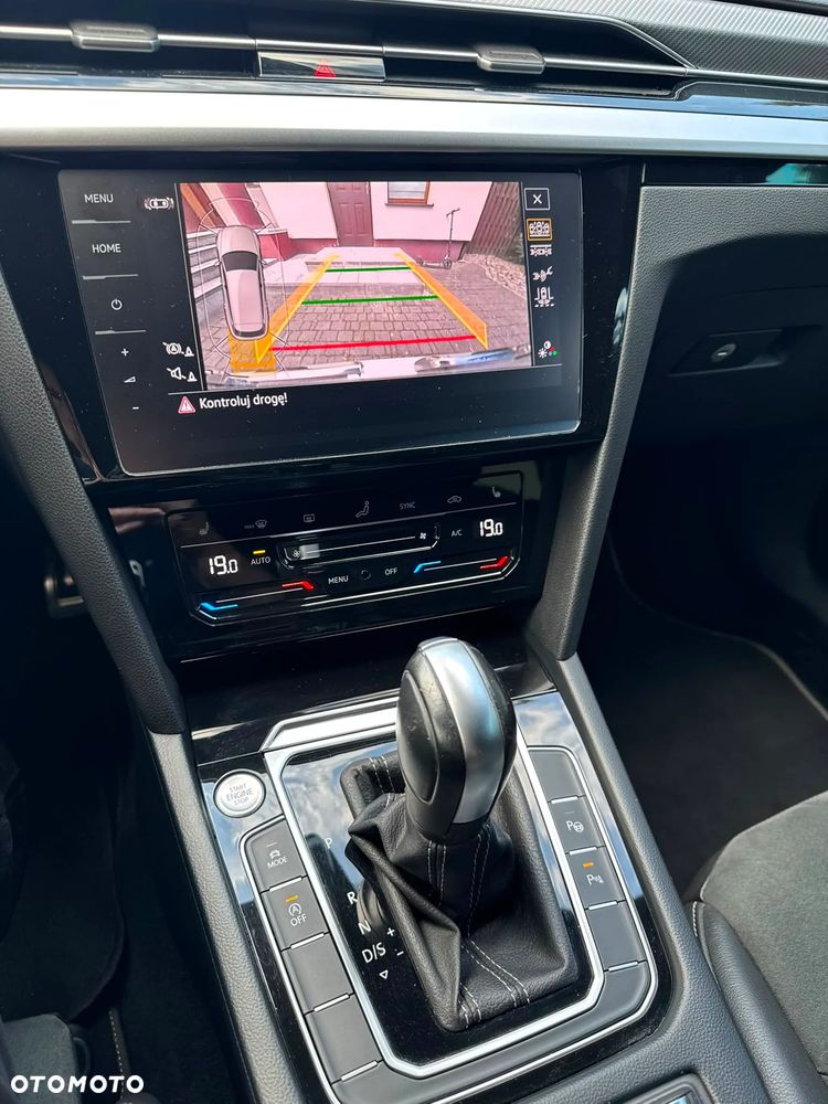 Volkswagen Arteon 2.0 TDI R-Line DSG - 33