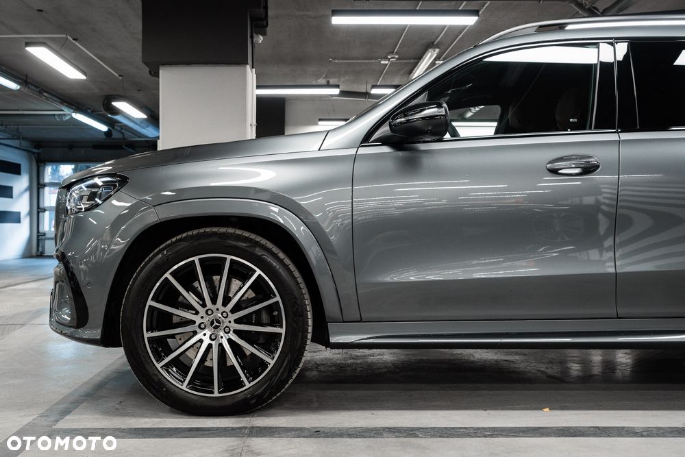 Mercedes-Benz GLS - 11