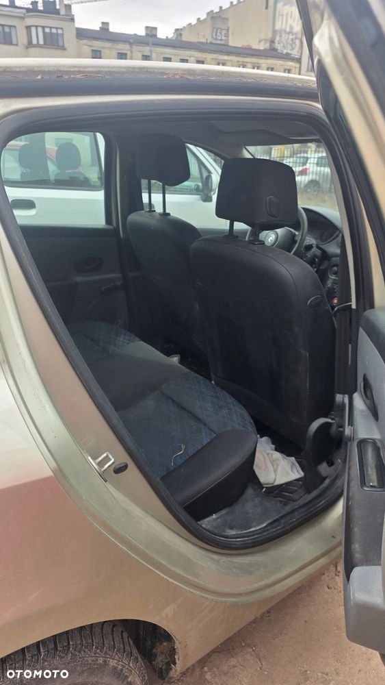 Renault Clio 1.2 16V Rip Curl - 9