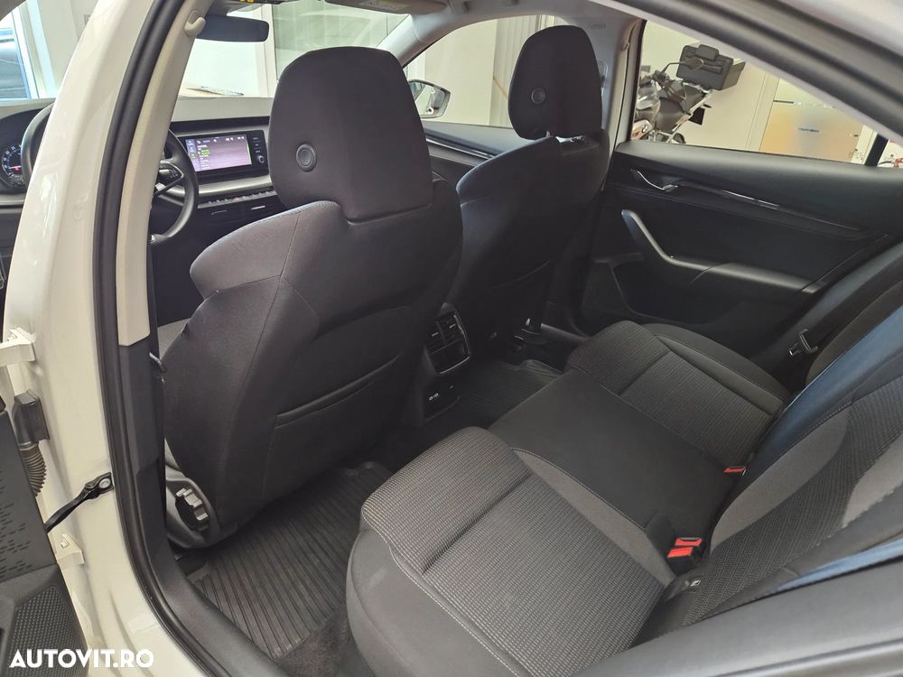 Skoda Octavia - 20