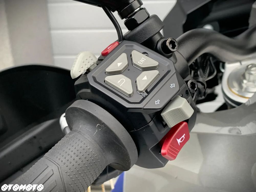 VOGE 900DSX - 7