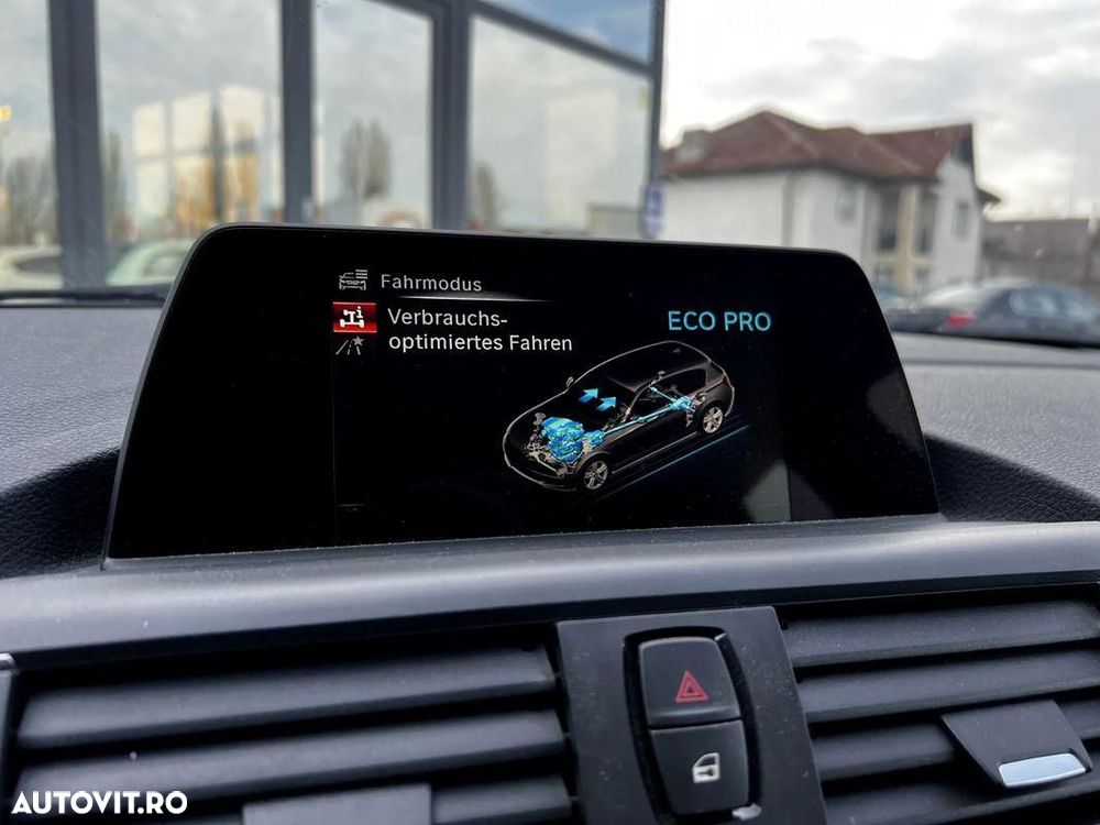 BMW Seria 1 - 24