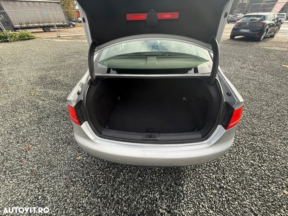 Audi A4 Limuzina 2.0 TDI DPF Ambiente - 7
