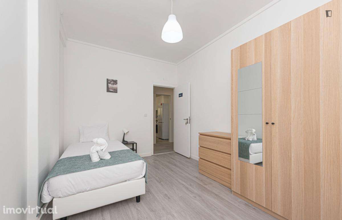 Quarto - localizado em Saldanha Lisbon - Grande imagem: 3/17