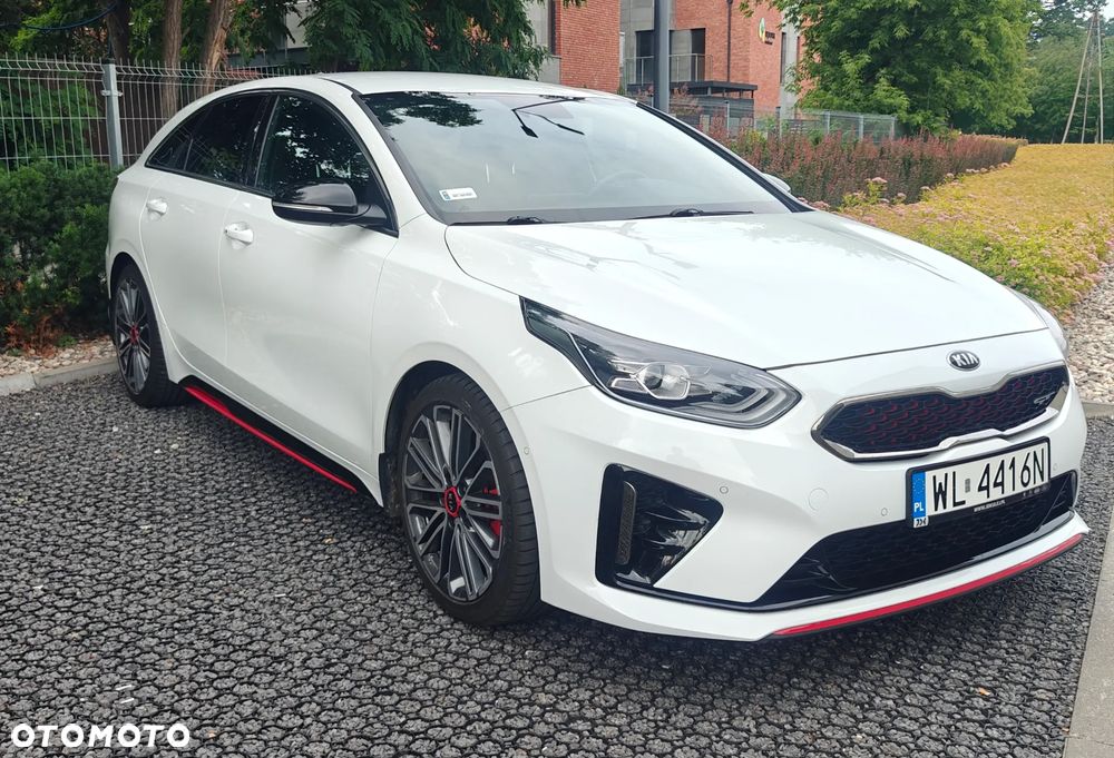 Kia ProCeed - 10
