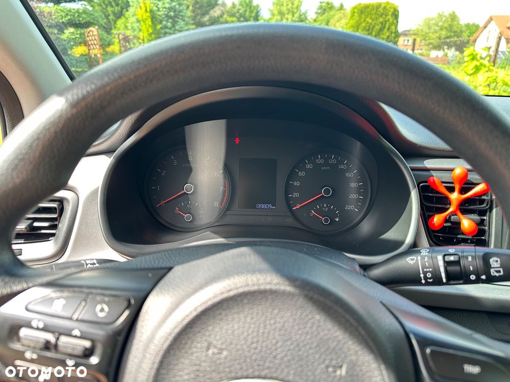 Kia Rio 1.2 M - 19