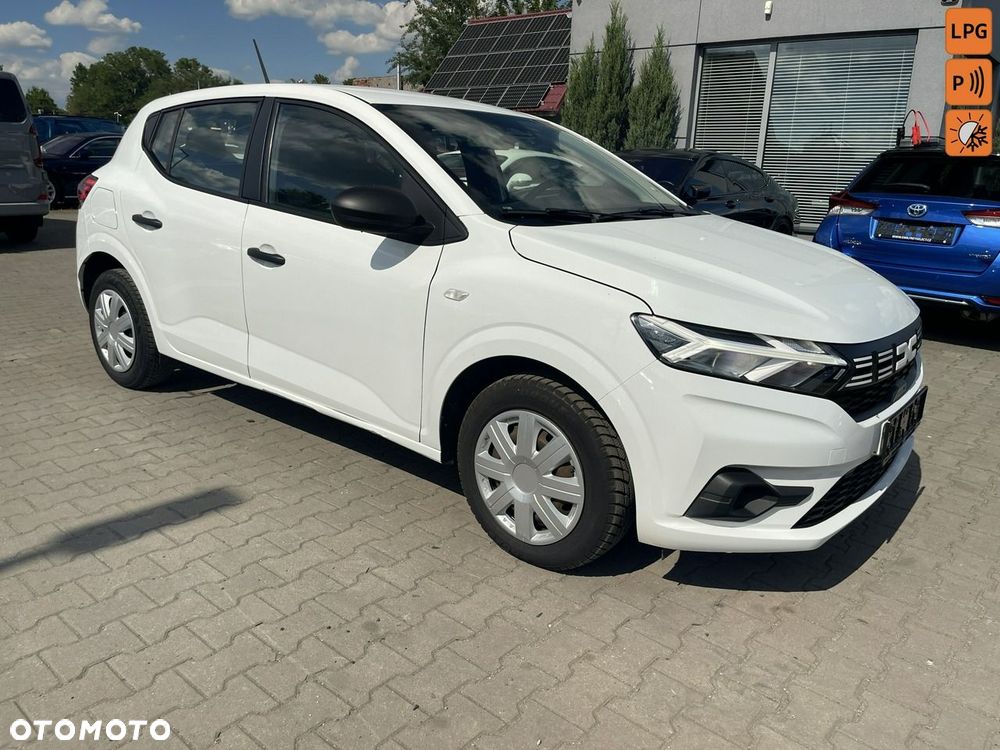Dacia Sandero TCe 90 Essential - 1