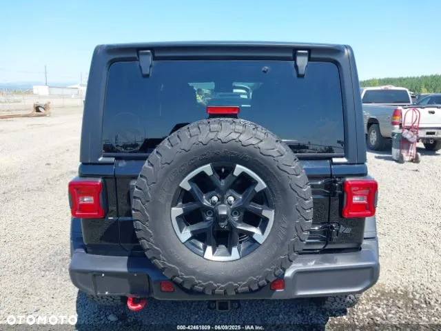 Jeep Wrangler - 12
