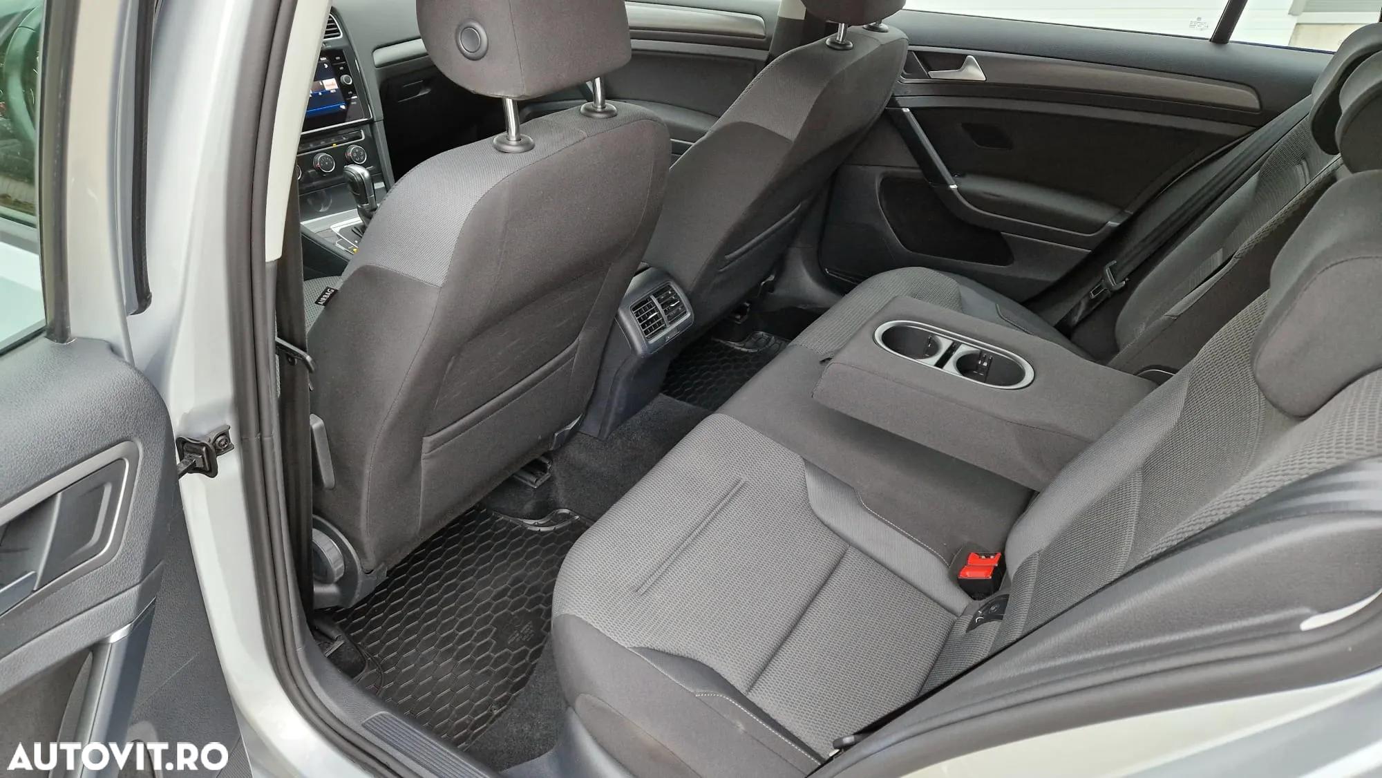 Volkswagen Golf 1.6 TDI DSG Comfortline - 17
