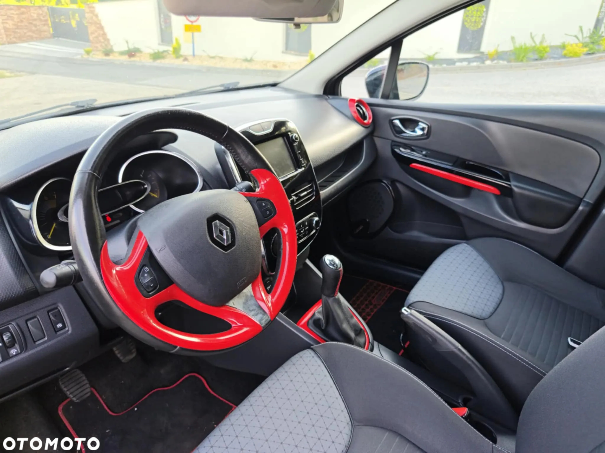 Renault Clio Grandtour (Energy) TCe 90 Start & Stop LIMITED - 10
