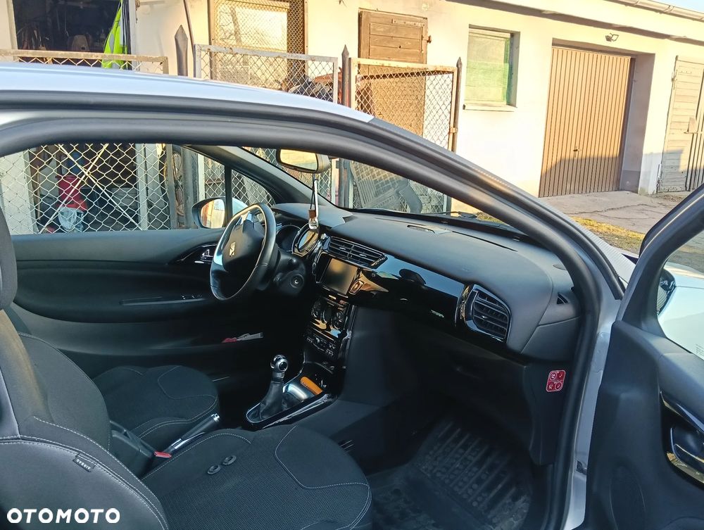 Citroën DS3 1.6 VTi SoChic - 3