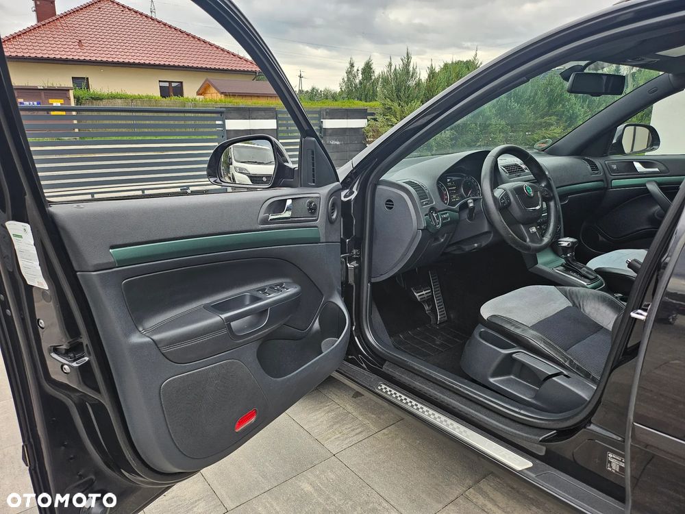 Skoda Octavia 2.0 TDI CR DPF DSG RS - 7