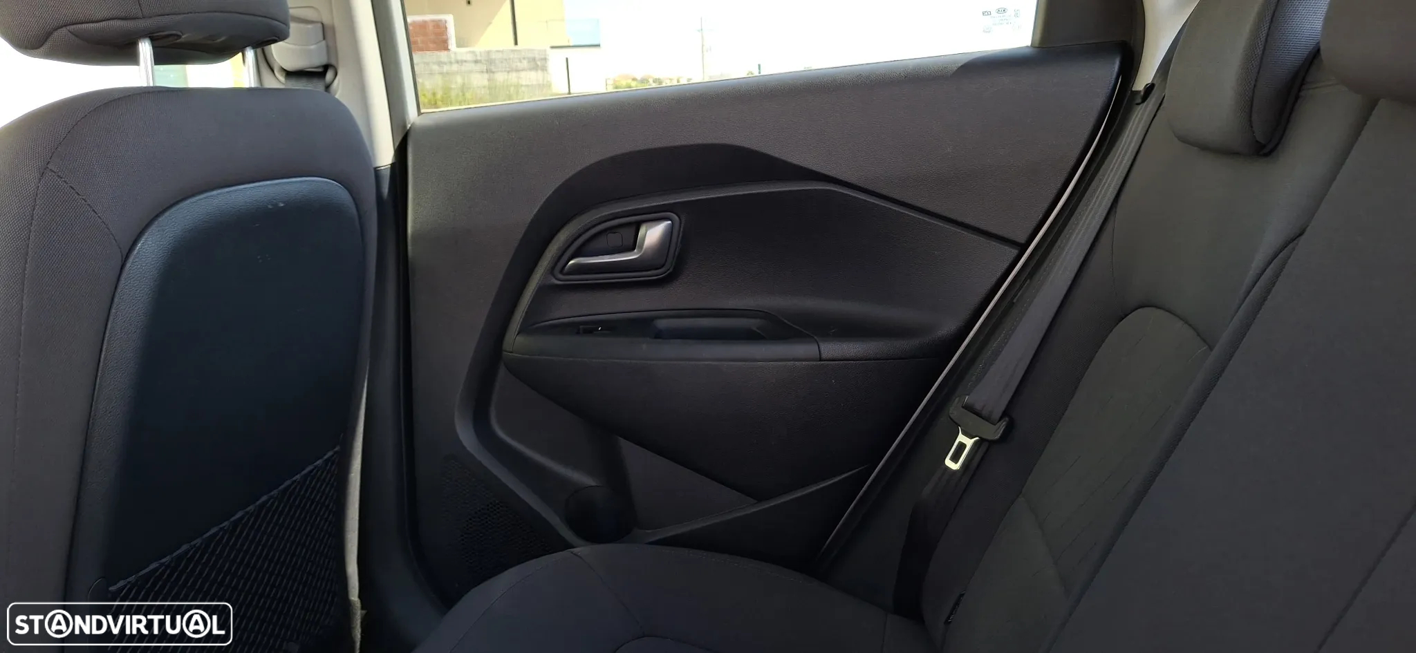 Kia Rio 1.1 CRDi Prime - 31