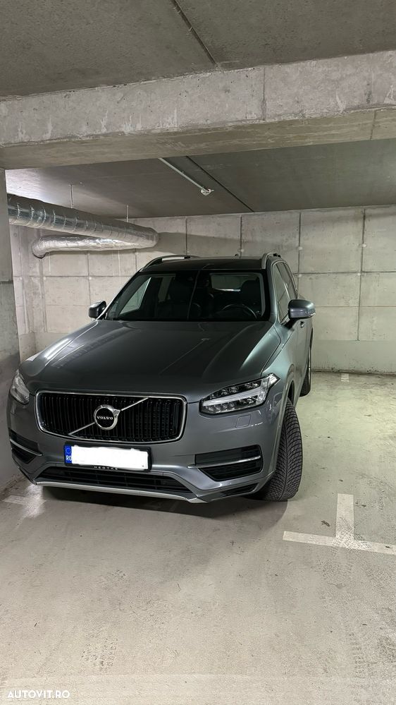Volvo XC 90 D5 AWD Momentum - 1