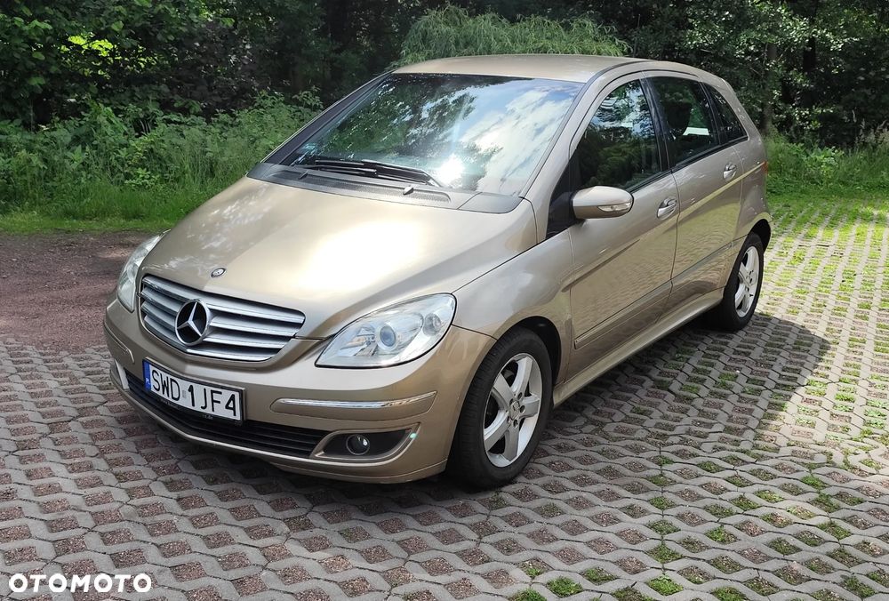 Mercedes-Benz Klasa B 200 CDI - 1