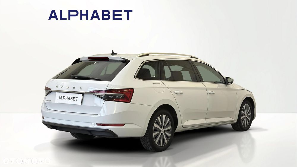 Skoda Superb 2.0 TDI SCR Style DSG - 9