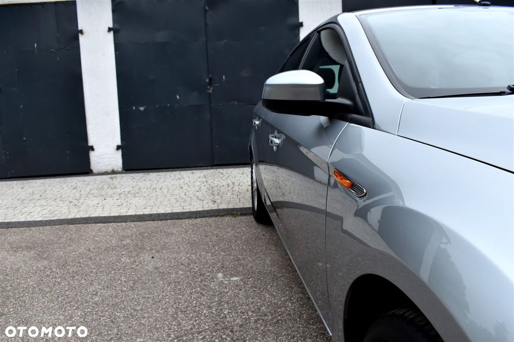 Ford Mondeo 2.0 Ghia X100 / X - 5