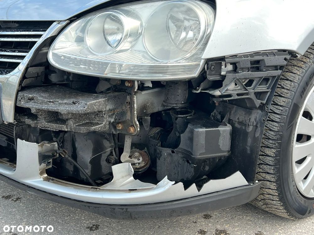 Volkswagen Golf - 17