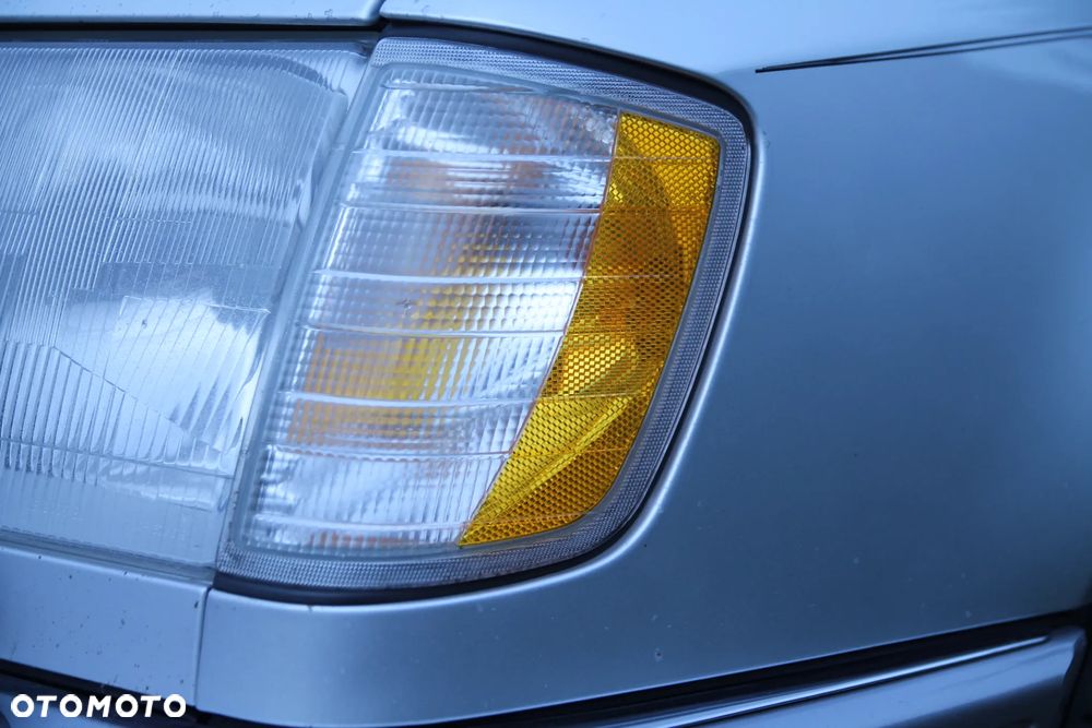 Mercedes-Benz W124 (1984-1993) - 14