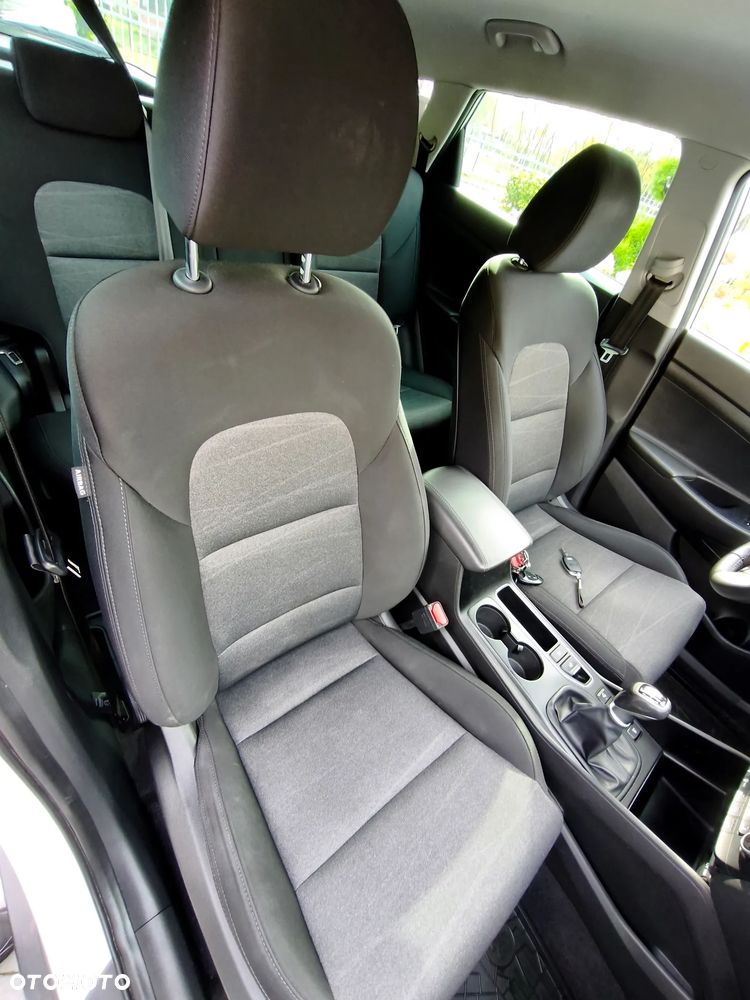 Hyundai Tucson 1.6 GDI BlueDrive Design 2WD - 24