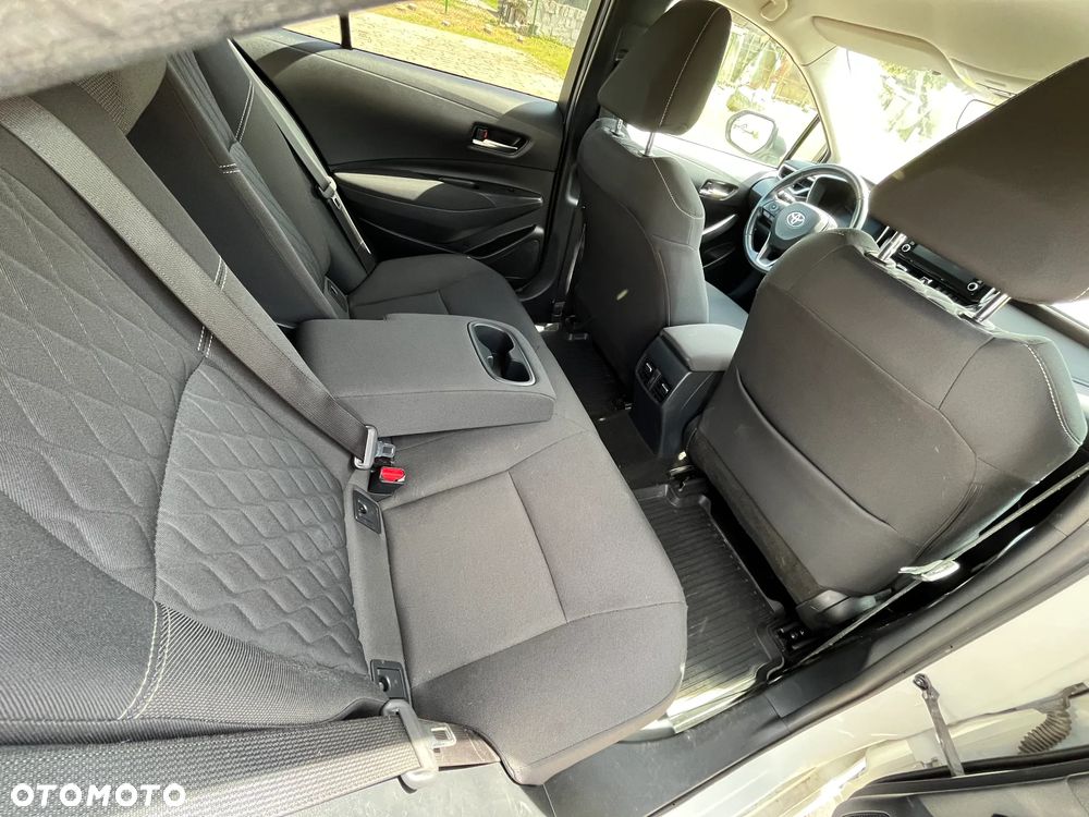 Toyota Corolla 1.8 Hybrid Comfort - 11