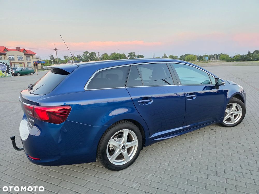 Toyota Avensis Touring Sports 1.8 Multidrive S Comfort - 9
