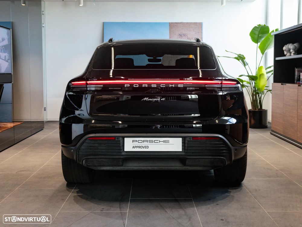 Porsche Macan Electric 4 - 9