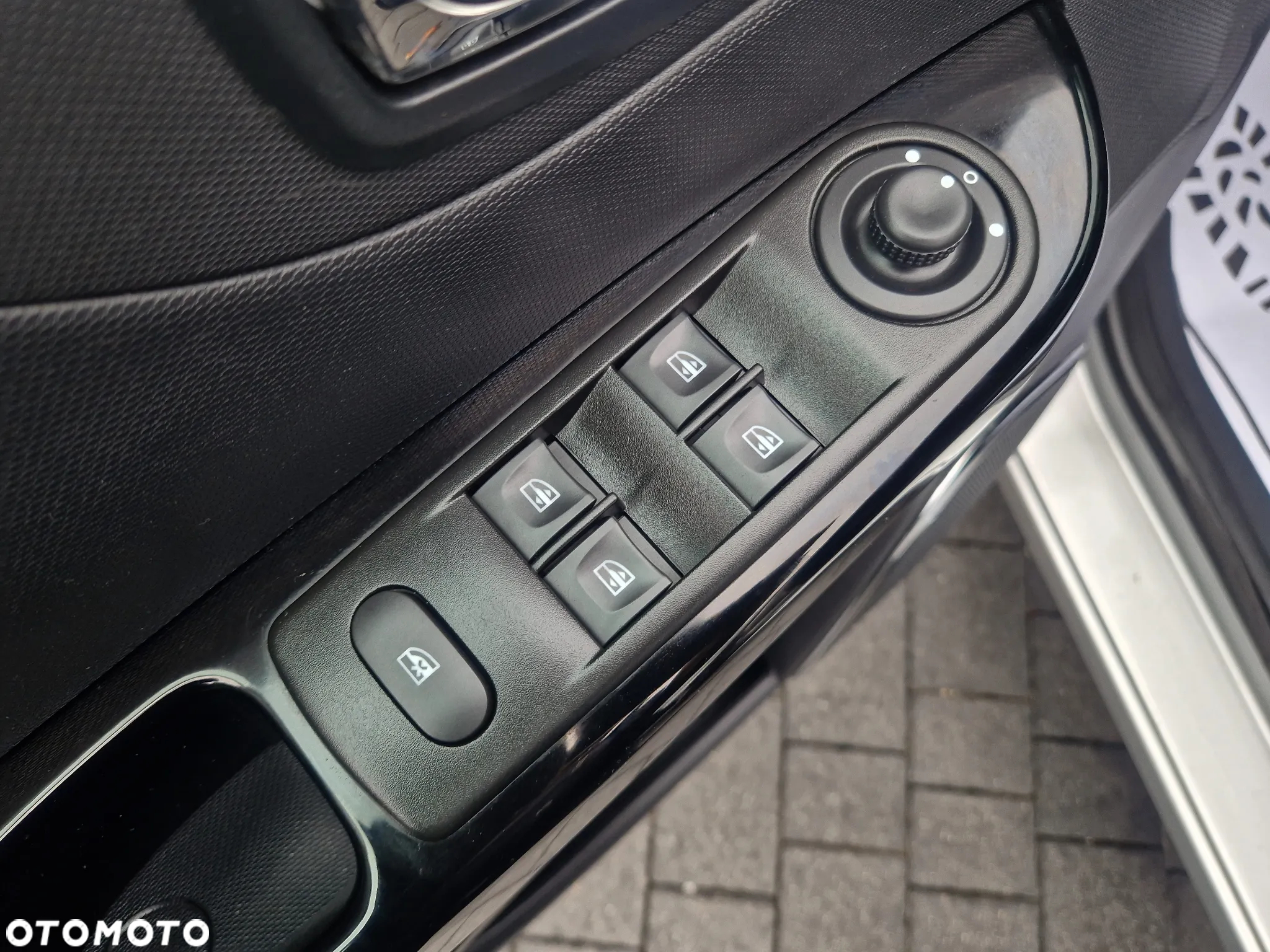 Renault Captur - 27