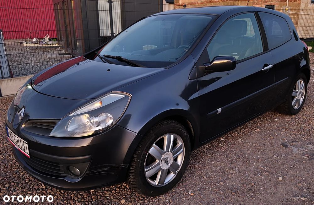 Renault Clio - 1