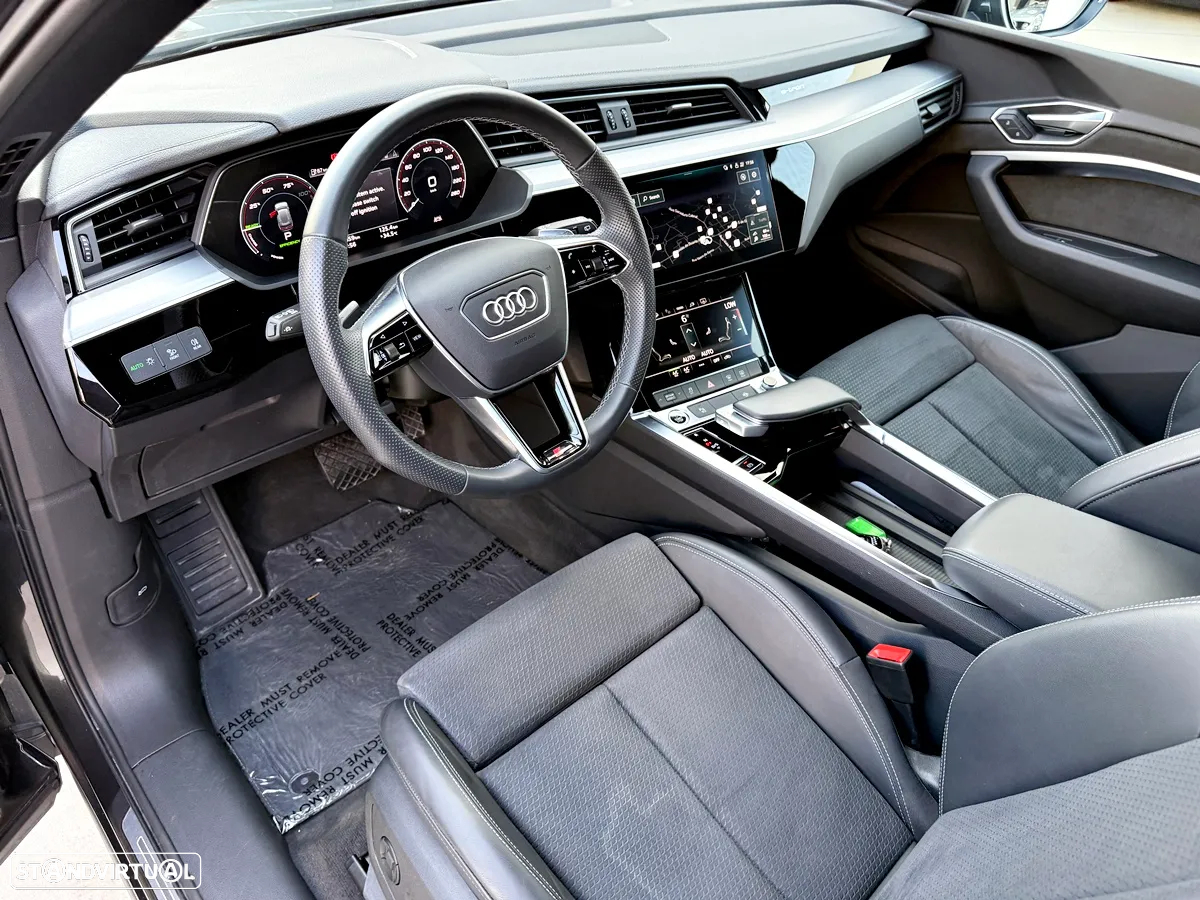 Audi e-tron 55 quattro S line - 22