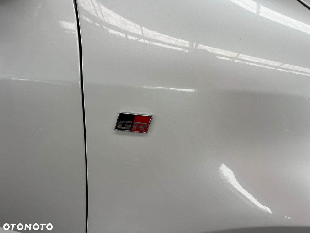 Toyota Yaris GR mit High-Performance-Paket - 12