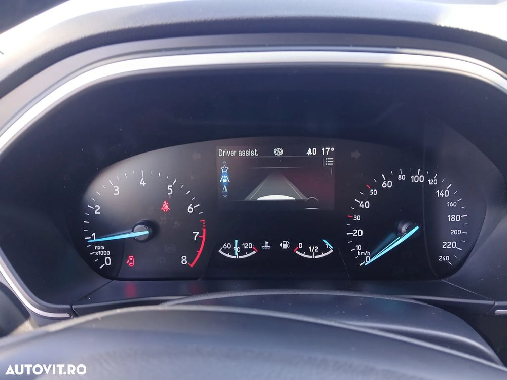 Ford Focus 1.0 EcoBoost Connected - 31