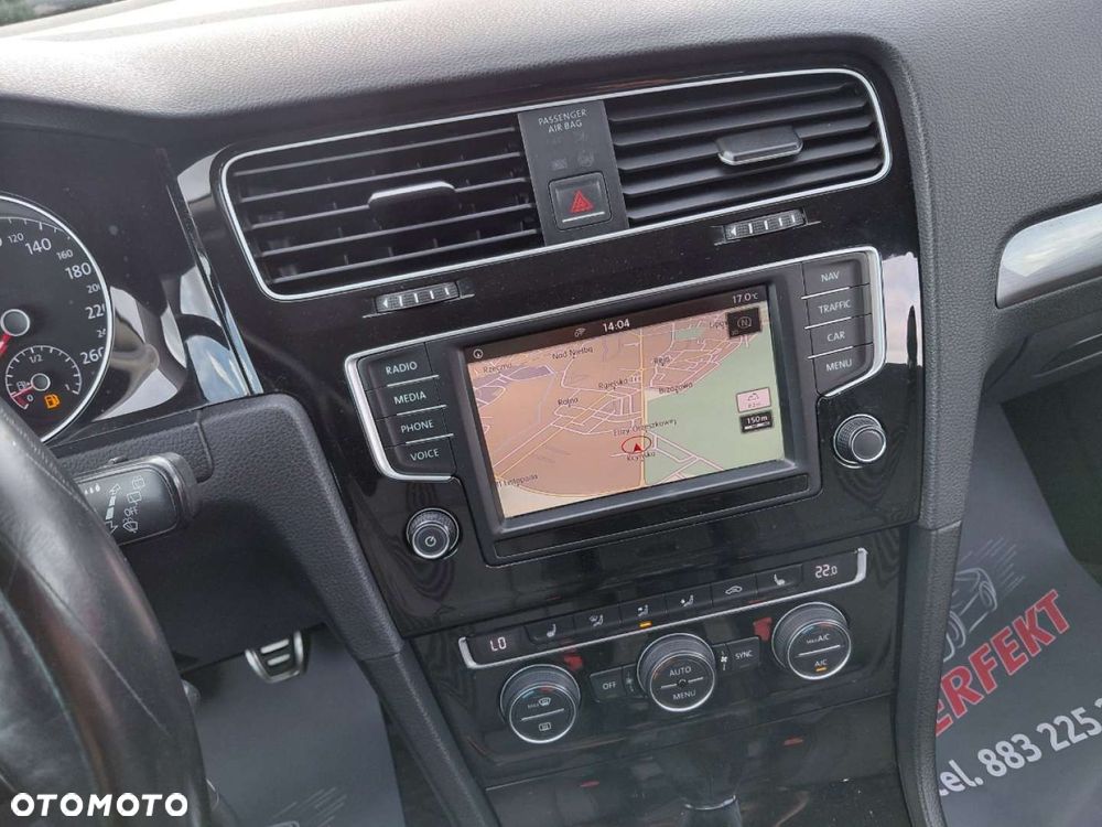 Volkswagen Golf - 22