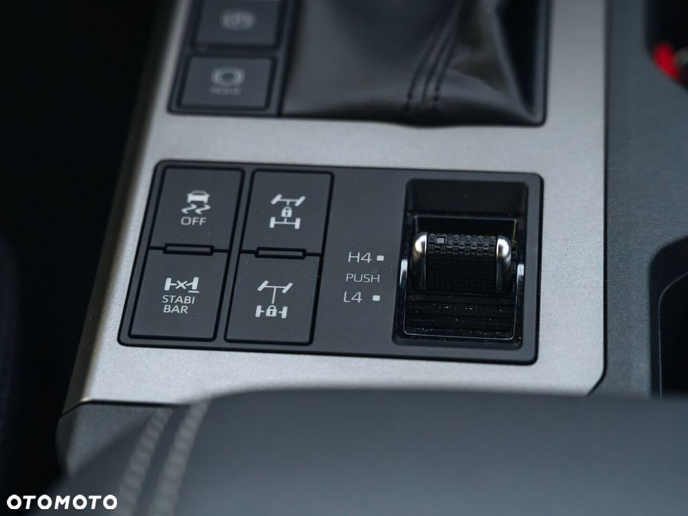 Toyota Land Cruiser LC 2.8 D-4D Executive - 26