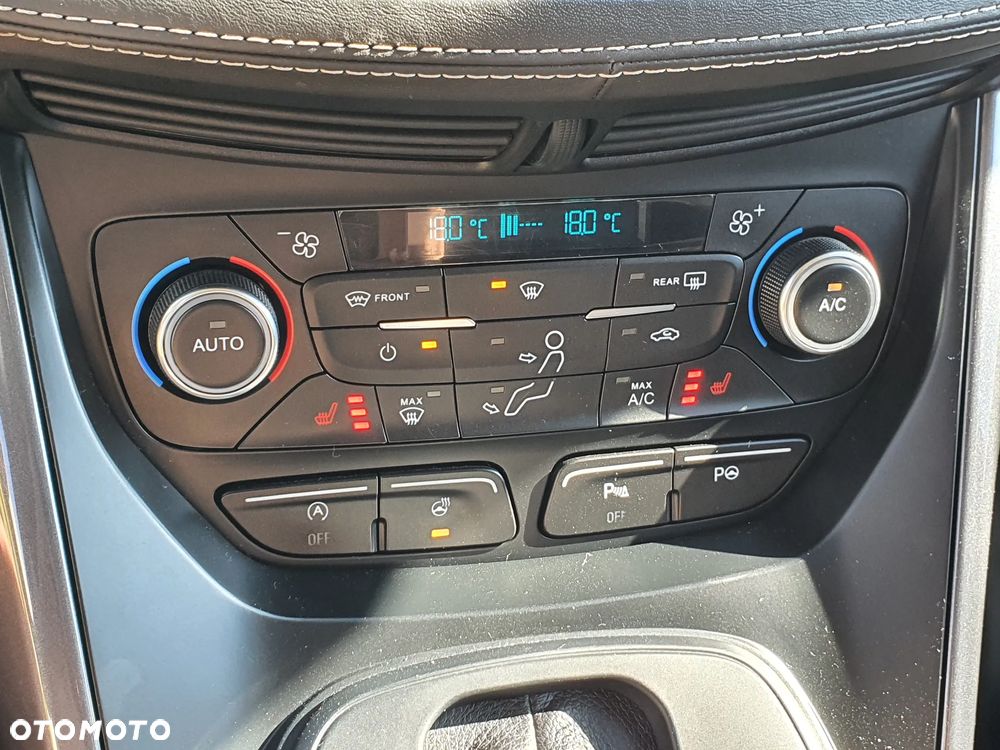 Ford Kuga 2.0 TDCi 4x4 Vignale - 31