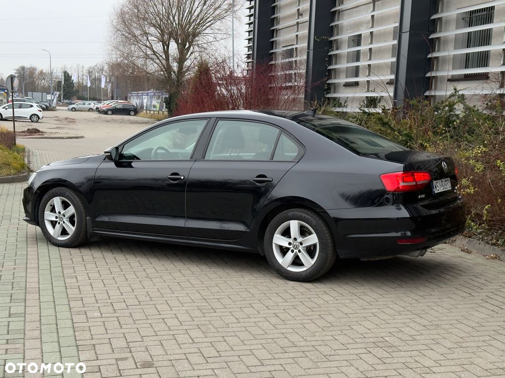 Volkswagen Jetta 2.0 TDI DPF BMT Comfortline - 11