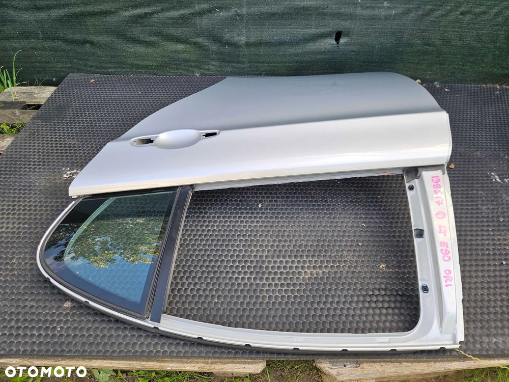 Drzwi Tyl Tylne Lewe Prawe Poszycie Szyba Srebrne 354 Titansilber BMW 3 E90 sedan Oryginal Lakier 2009r - 18