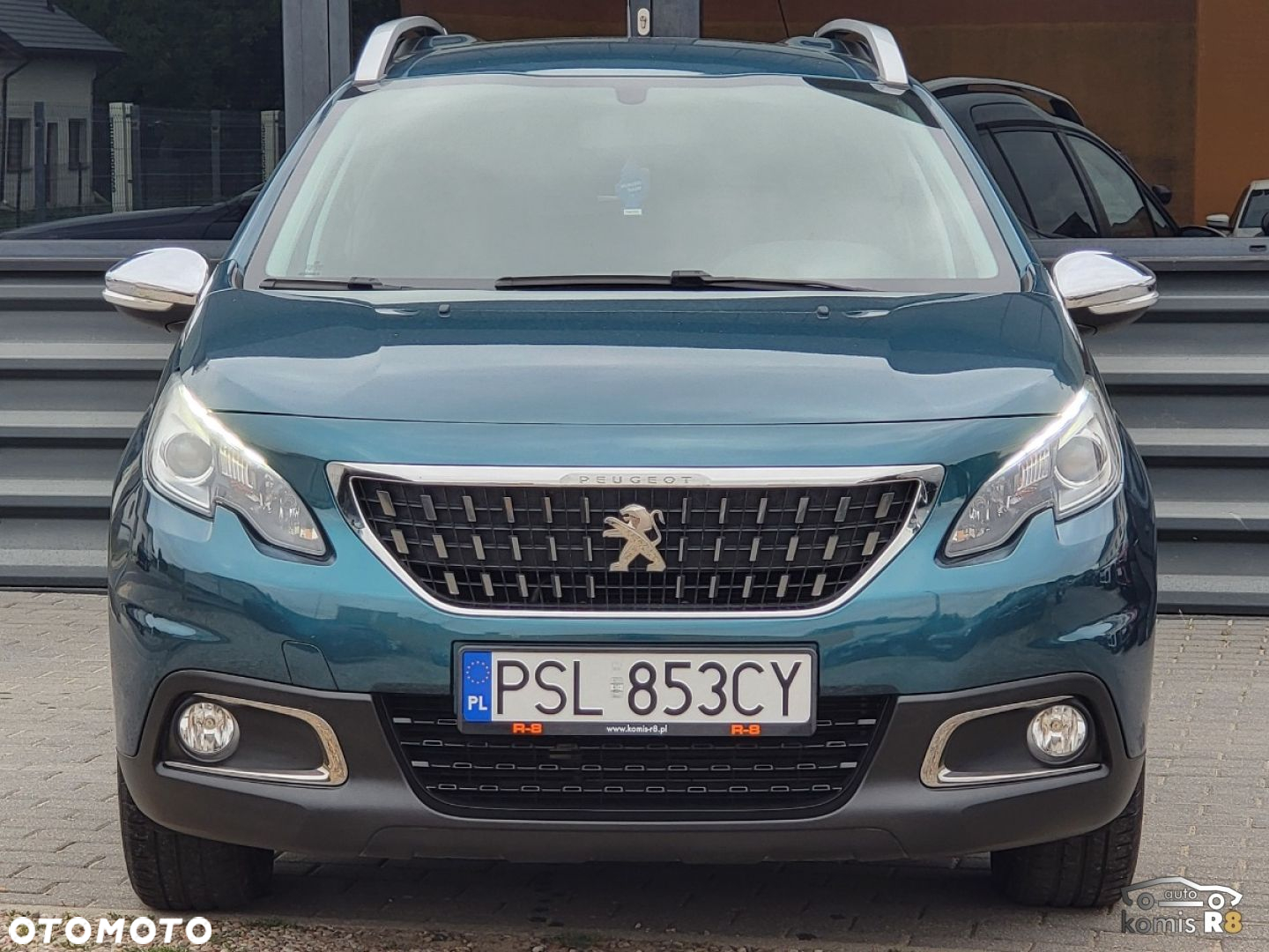 Peugeot 2008 - 8