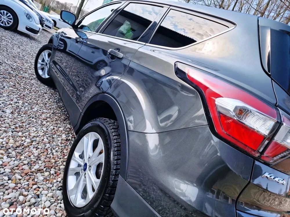 Ford Kuga - 24