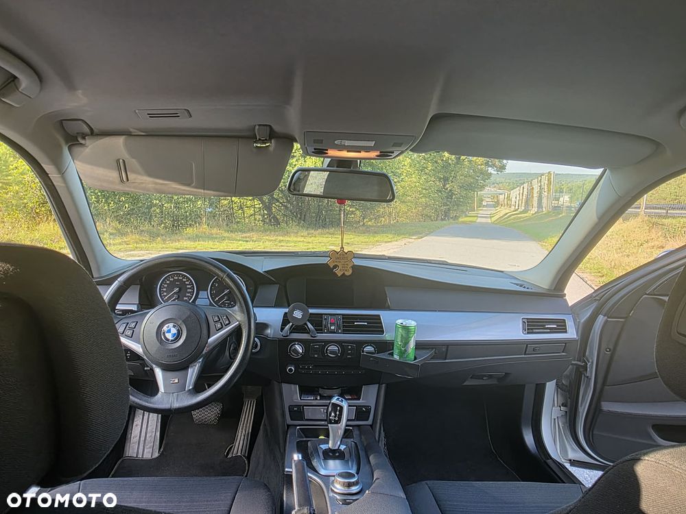 BMW Seria 5 525i - 14